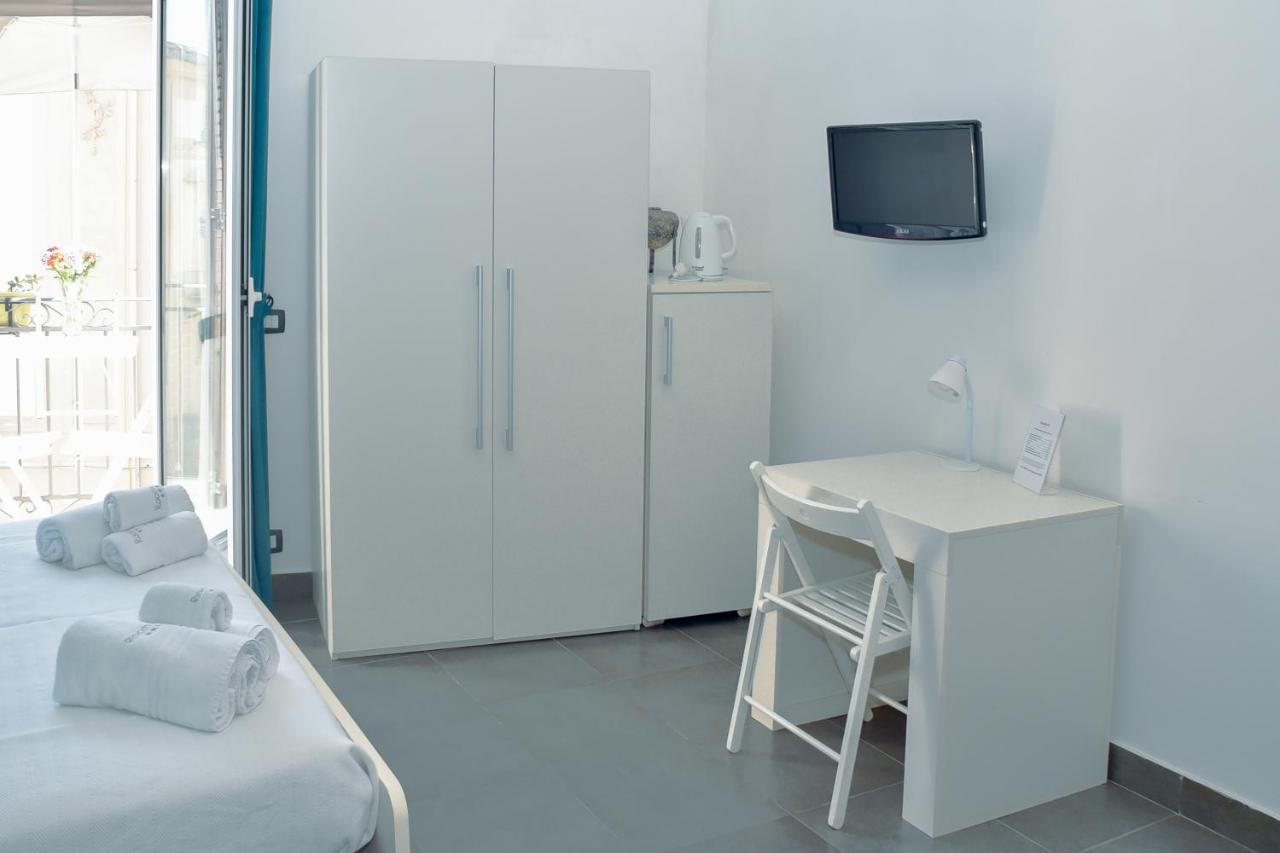Rooms 19 - Rooms And Breakfast パレルモ エクステリア 写真